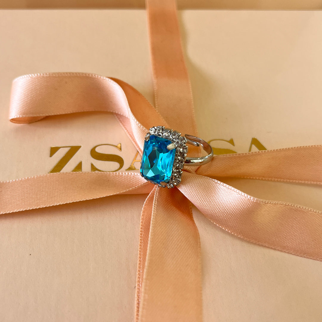 Turquoise rectangular Preciosa crystals pendant and ring