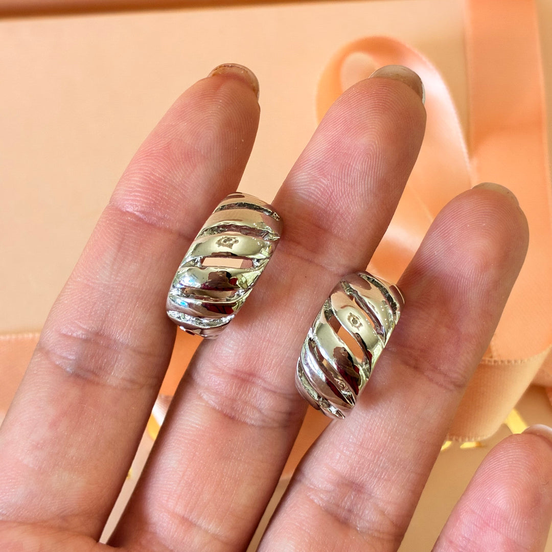 Plain clip on half hoops