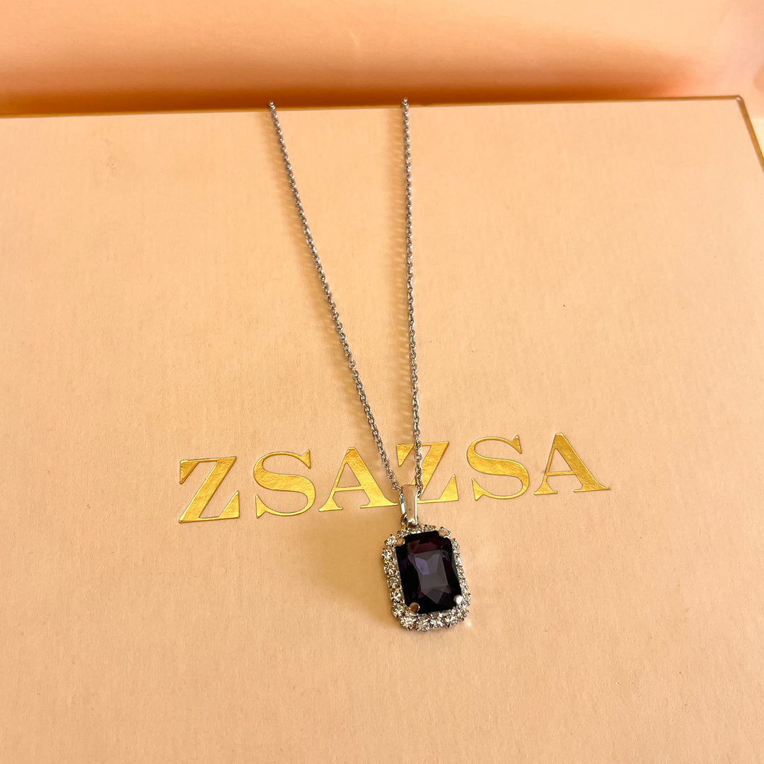 Purple rectangular Preciosa crystals set