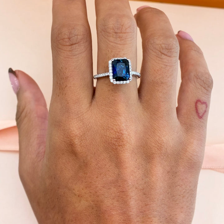Rectangular classic navy blue zircone ring
