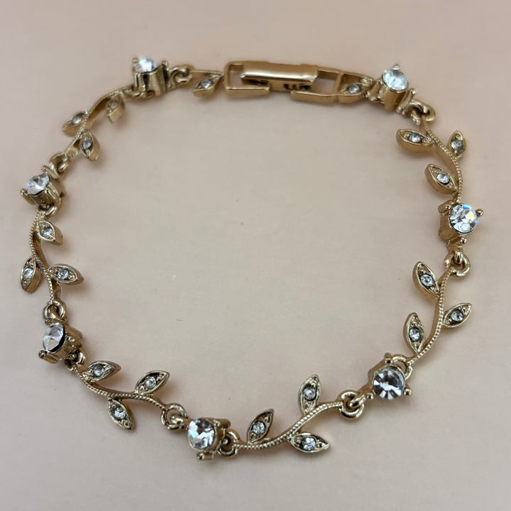 Dainty bracelet
