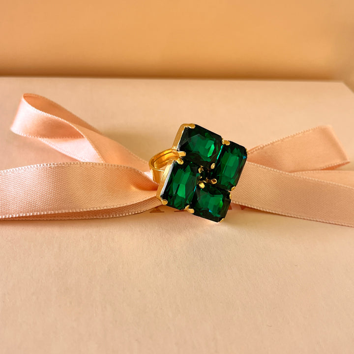 Dark green square preciosa crystals studs and ring
