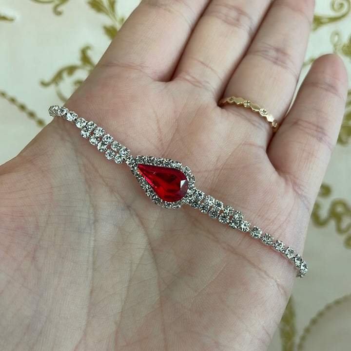 Teardrop rhinestone bracelet