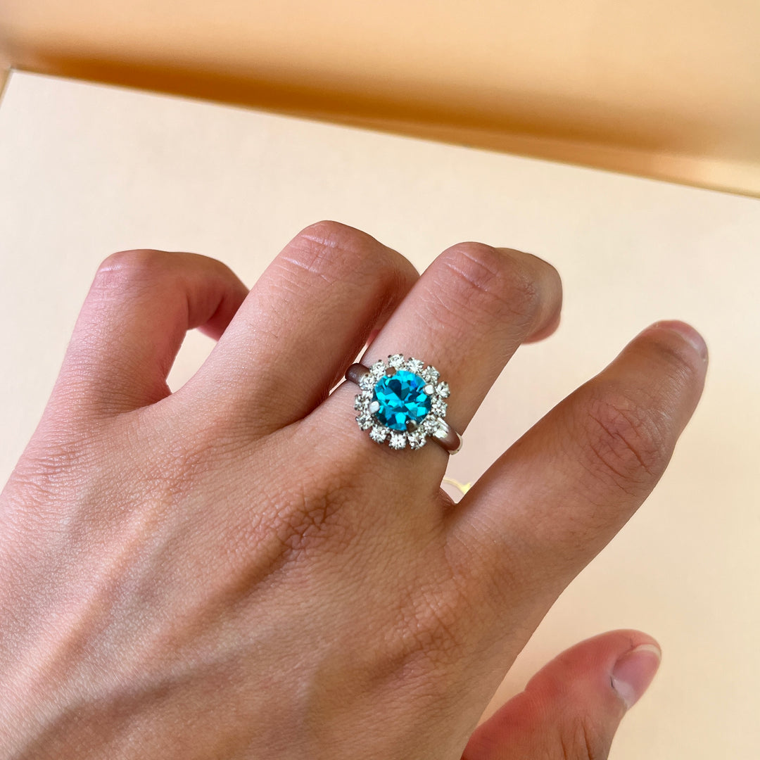 Turquoise Swarovski crystals set