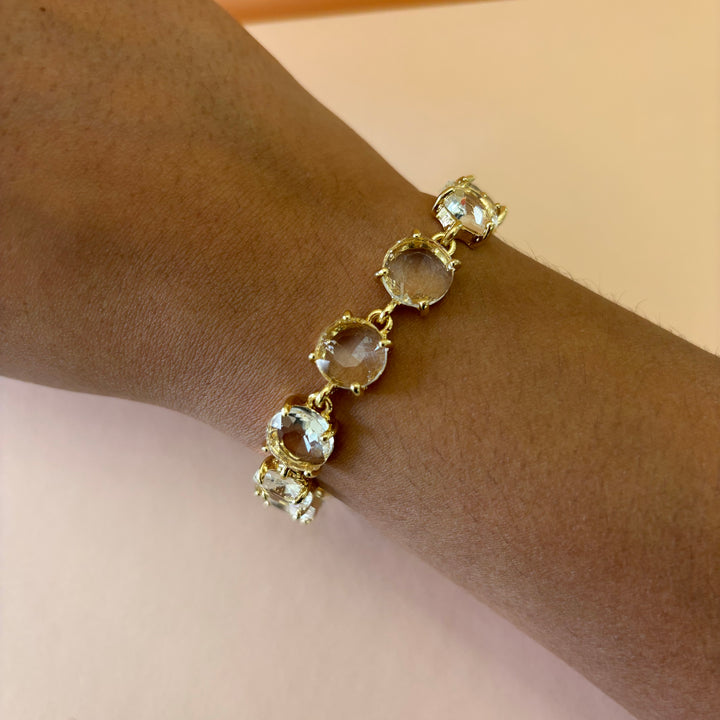 Transparent stones bracelet