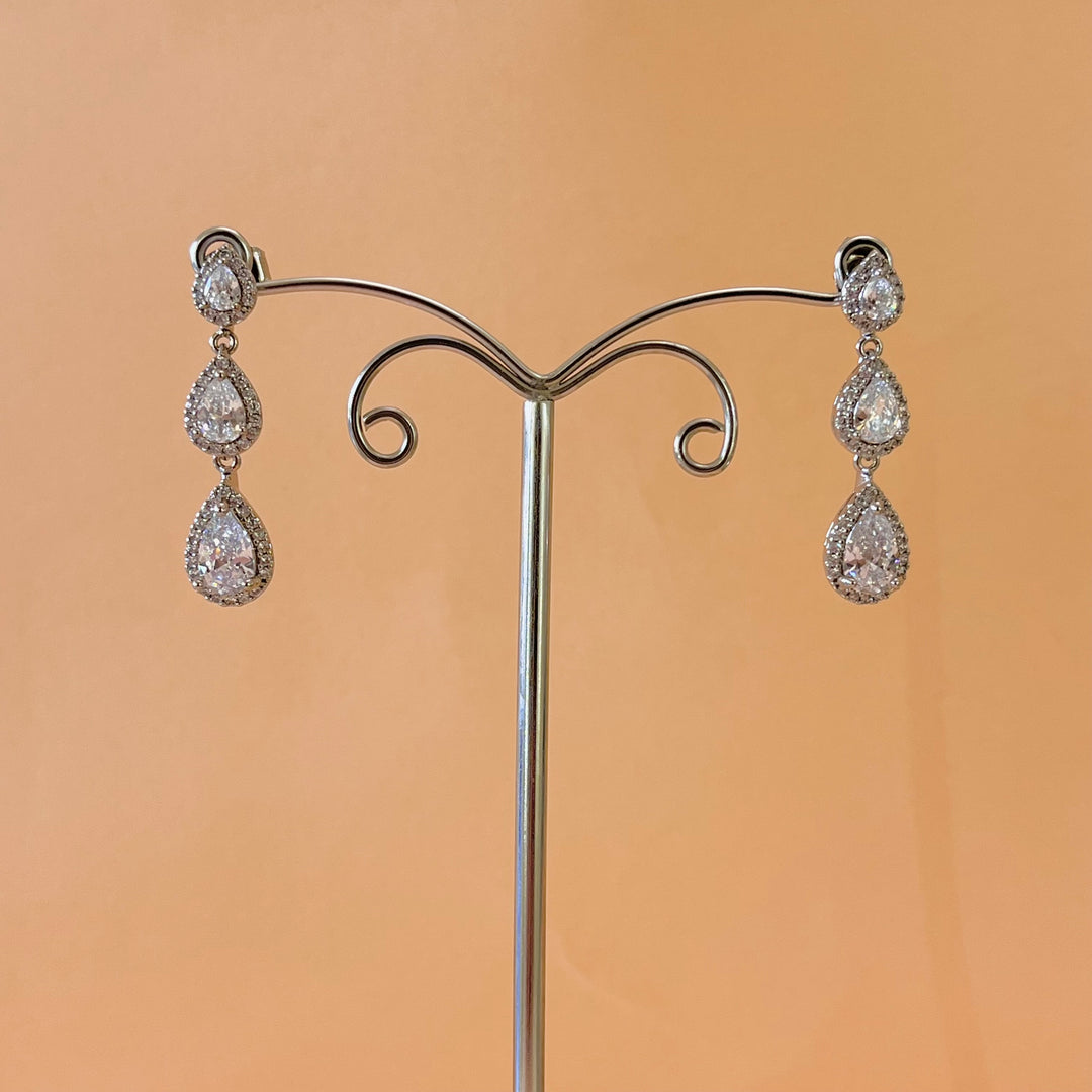 Silver zircone teardrop earrings