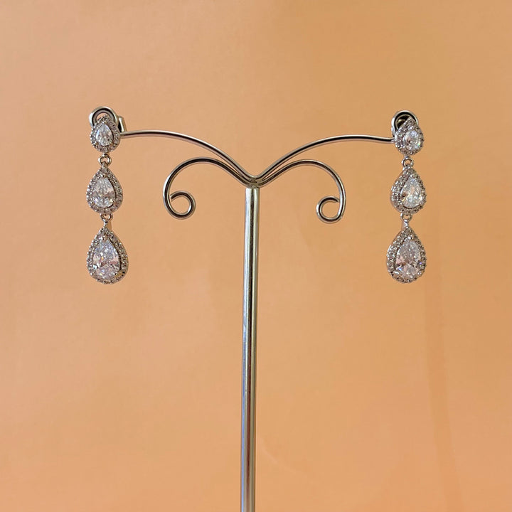 Silver zircone teardrop earrings