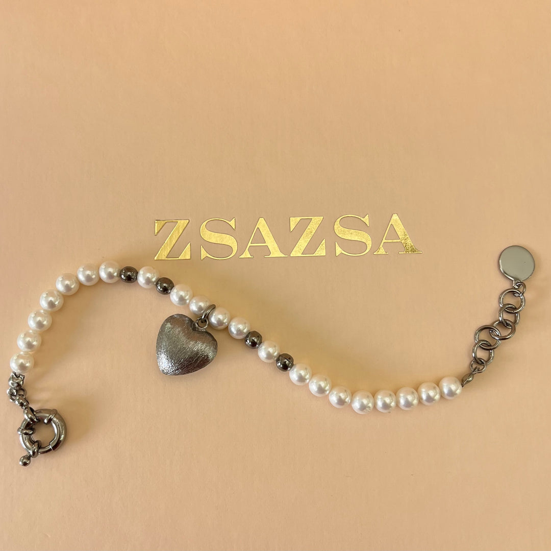 Heart dark grey & pearls set