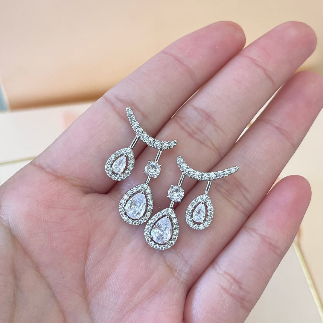 Silver zircone teardrop earrings