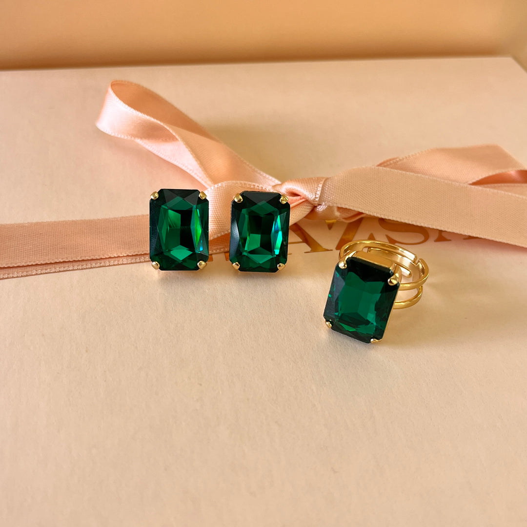 Dark green rectangular preciosa crystals studs and ring
