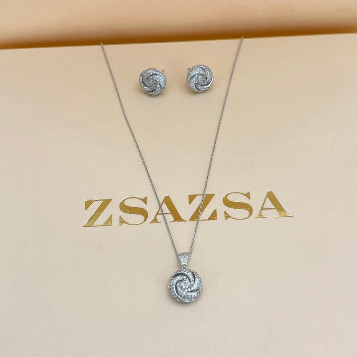 Silver round zircone set