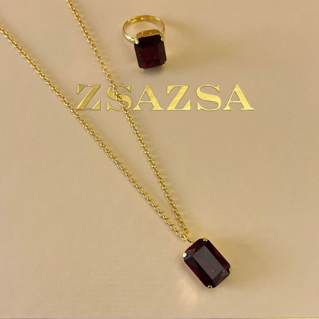 Dark red preciosa Crystals set