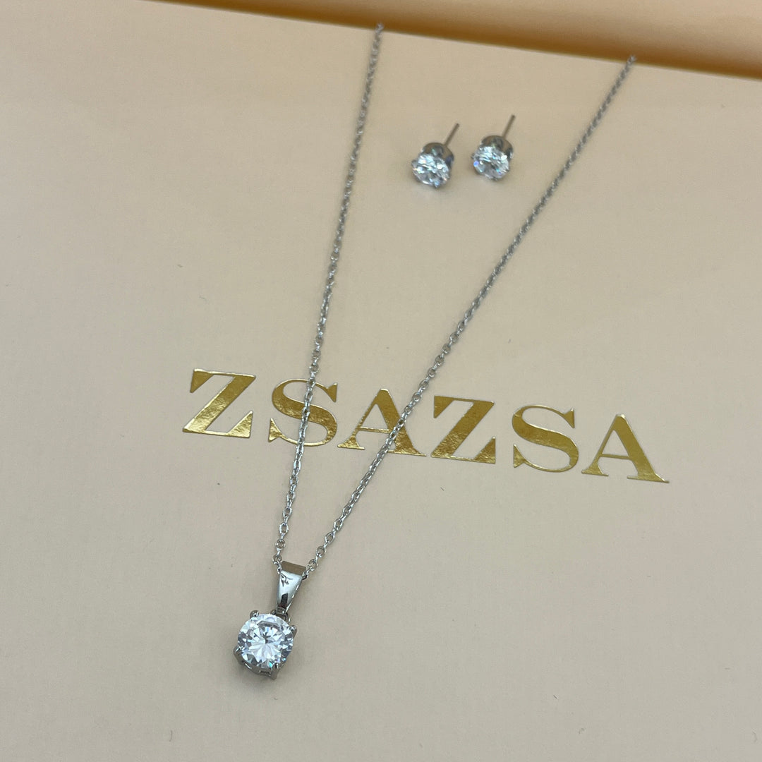 Silver solitaire zircone set