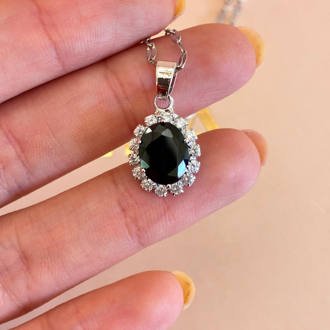 Black oval zircone dainty set