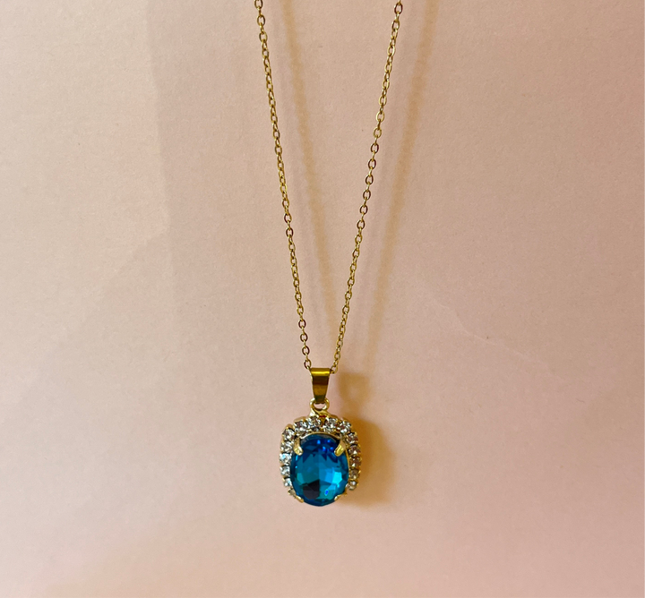 Turquoise oval preciosa crystal pendant