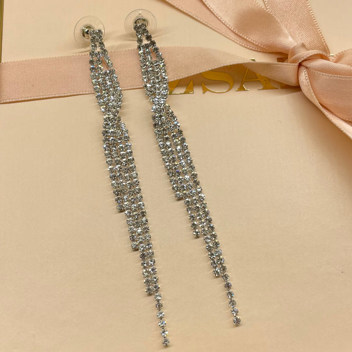 Elegant fringe earrings