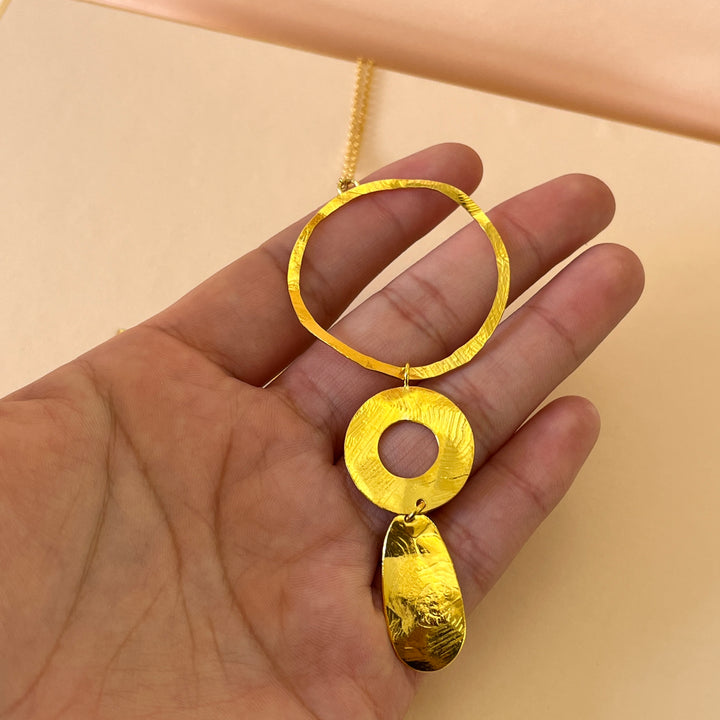 Round gold handmade set