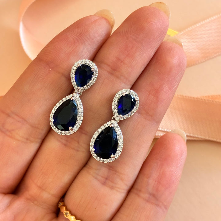 Double teardrop navy blue zircone earrings