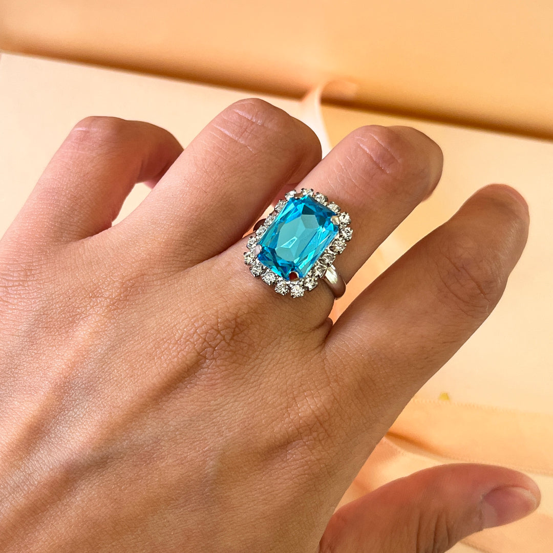 Turquoise rectangular Preciosa crystals pendant and ring