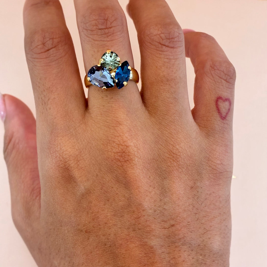 Mixed blue Swarovski crystals set