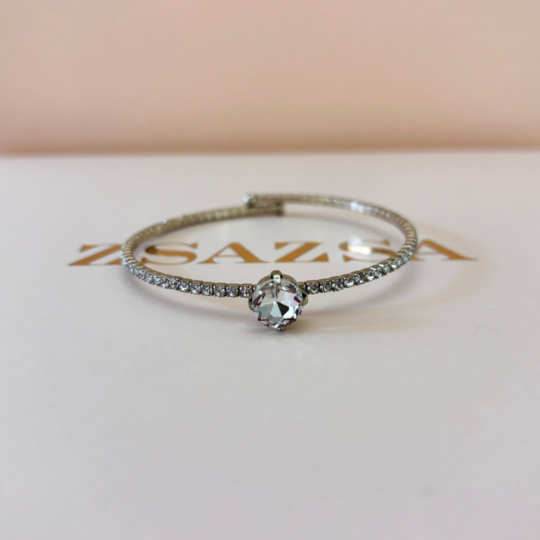 Dainty round bangle