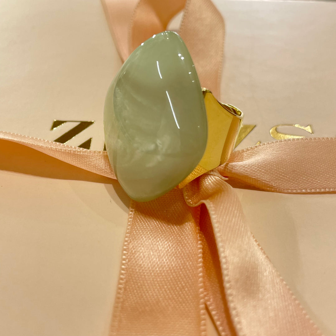 Light green summer ring