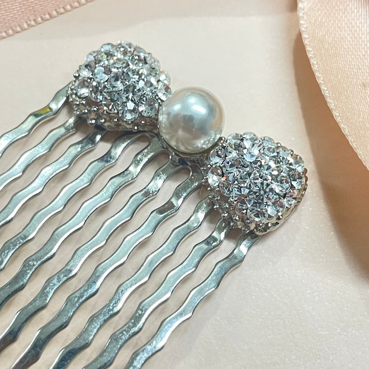 Bow/pearl small hair comb