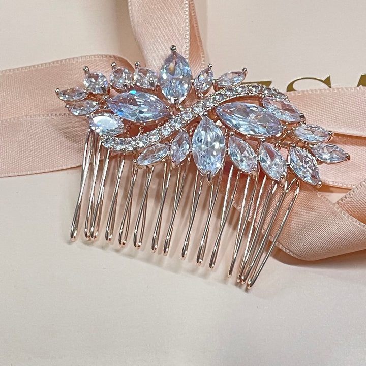 Rose gold comb in marquise zircones