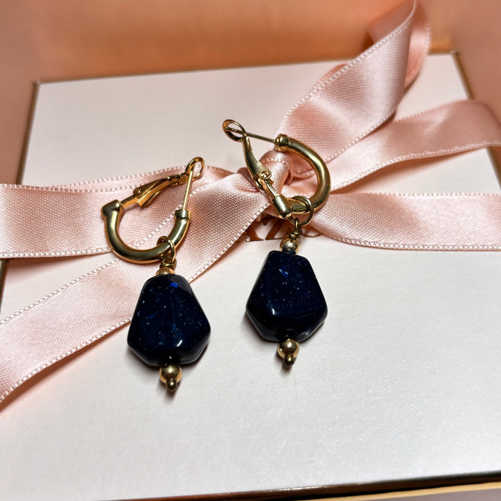 Navy blue hoops