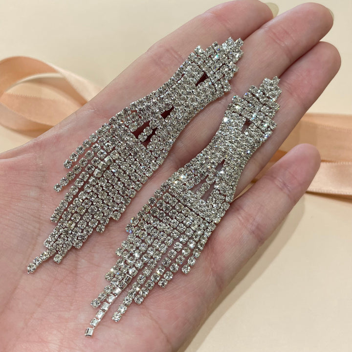 Elegant fringe earrings