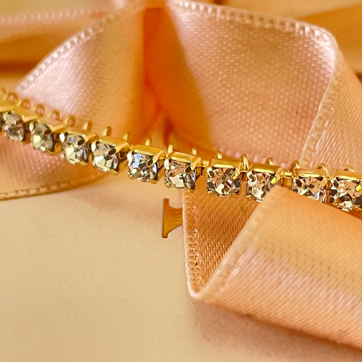Gold one row headband