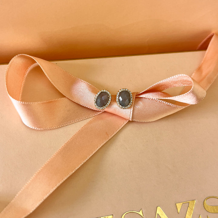 Grey semi precious stone and zircone set