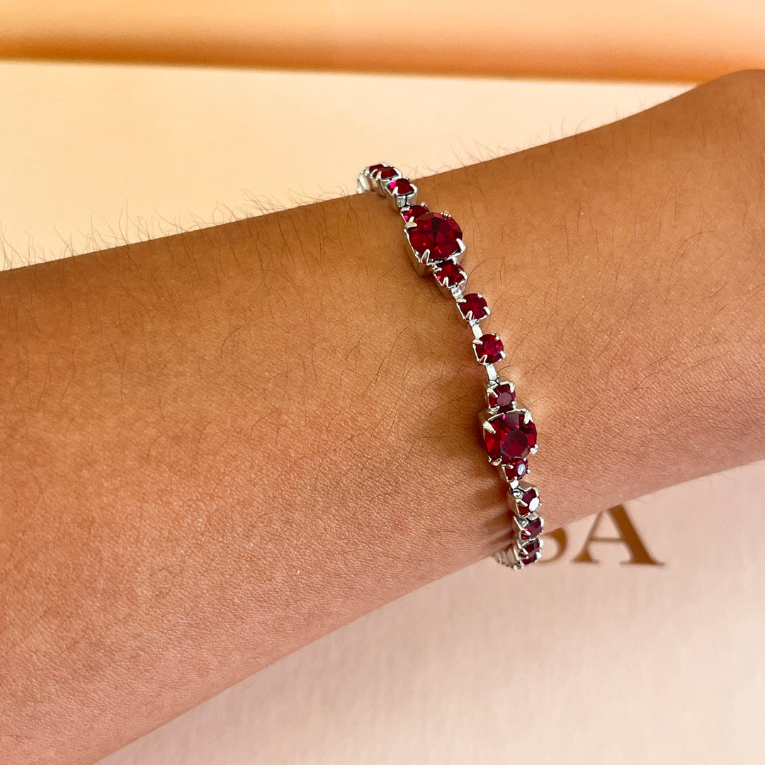 Dark red preciosa crystals bracelet