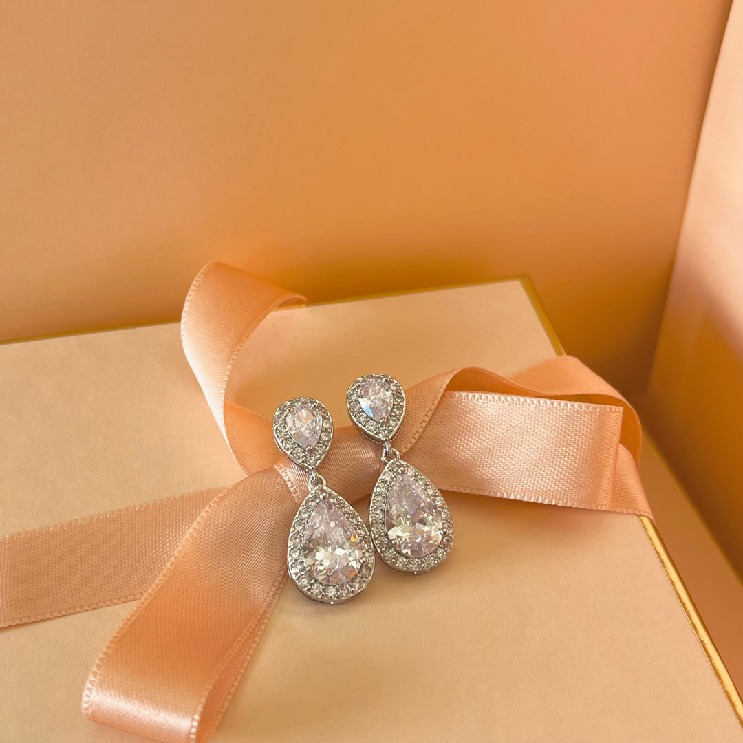 Silver zircone teardrop earrings