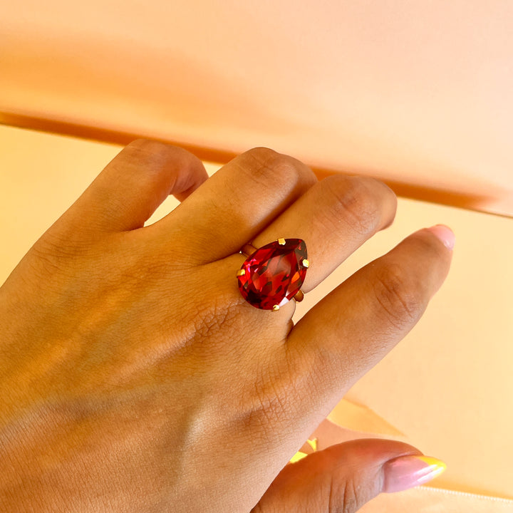 Red teardrop preciosa crystal ring