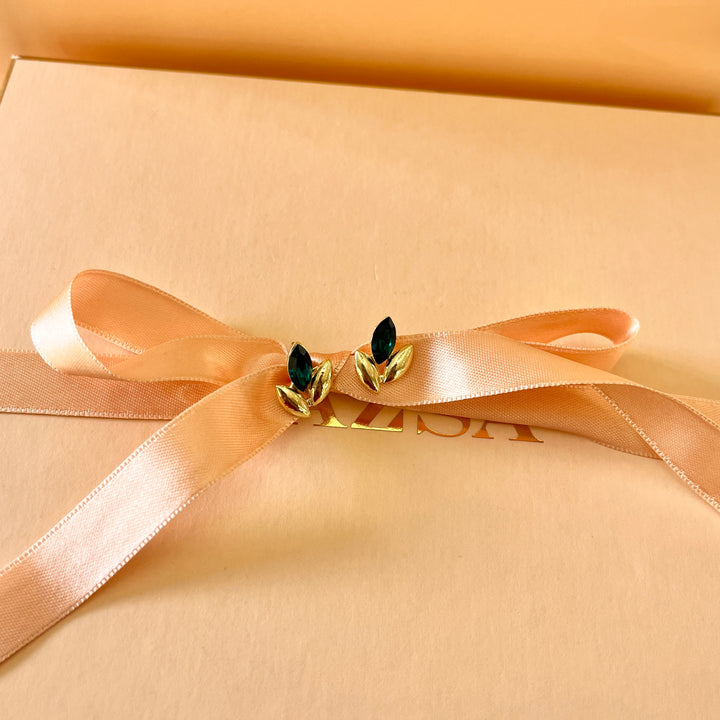 Tulip dark green preciosa crystals studs