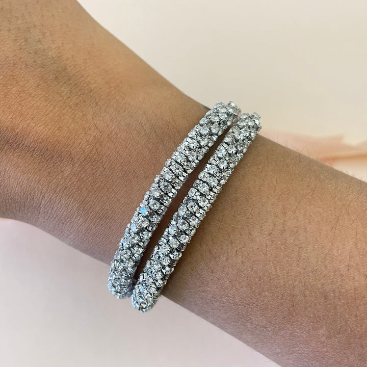 Elegant bangle