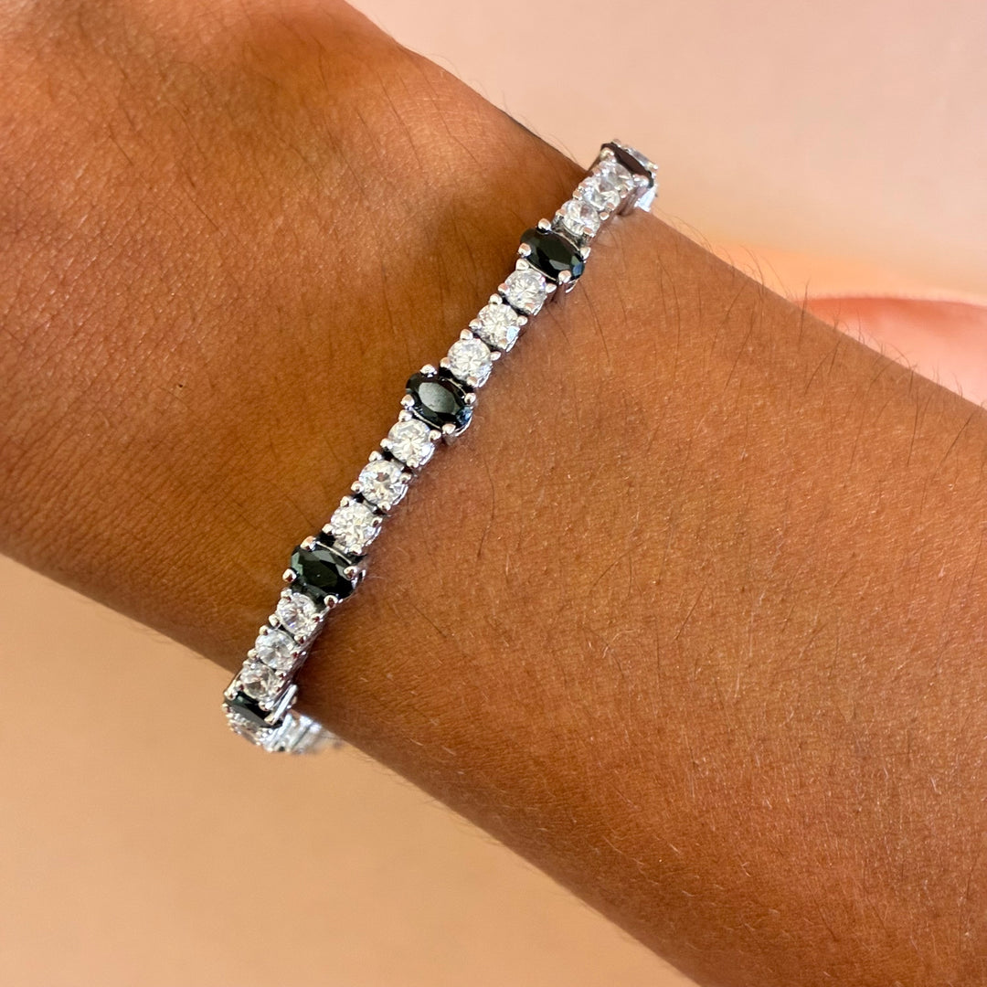 Black dainty zircone sterling silver bracelet