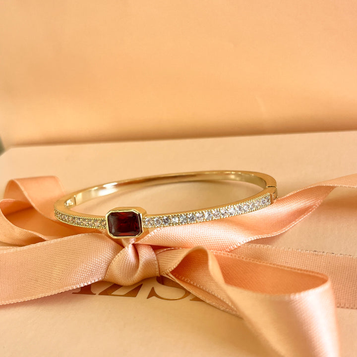 Dark red zircone bangle