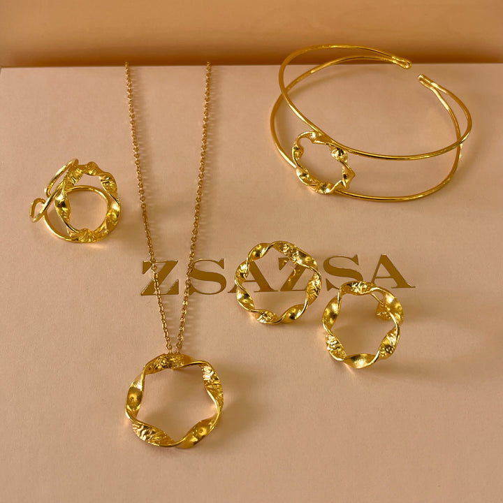 Twisted circle gold handmade set
