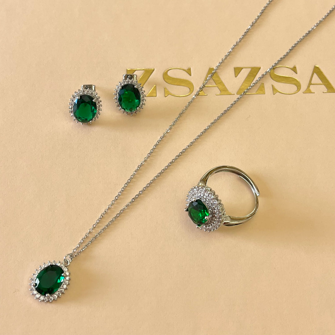 Dark green oval zircone set