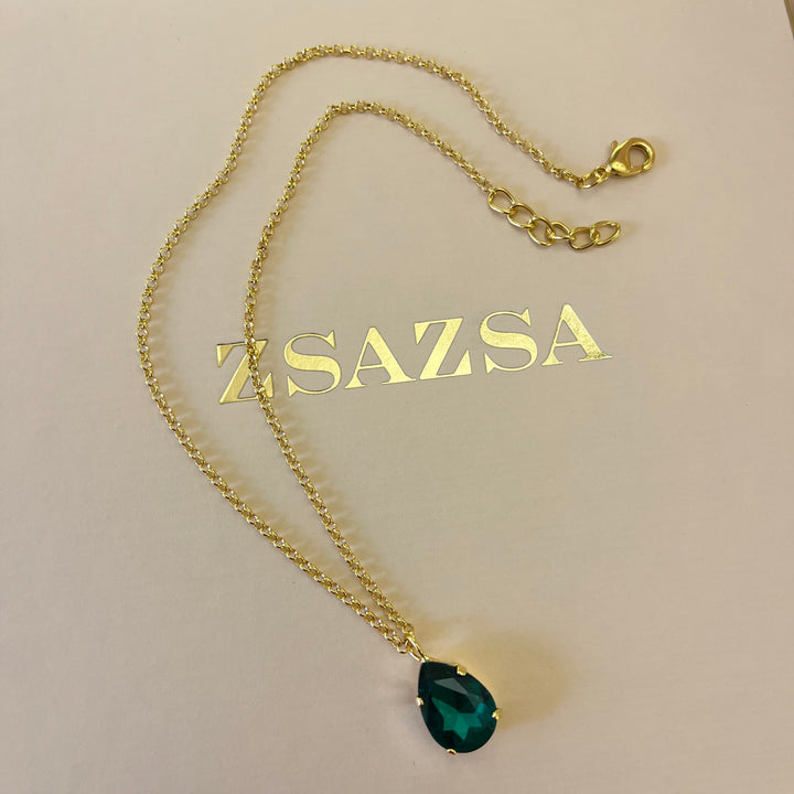 Dark green preciosa crystals set