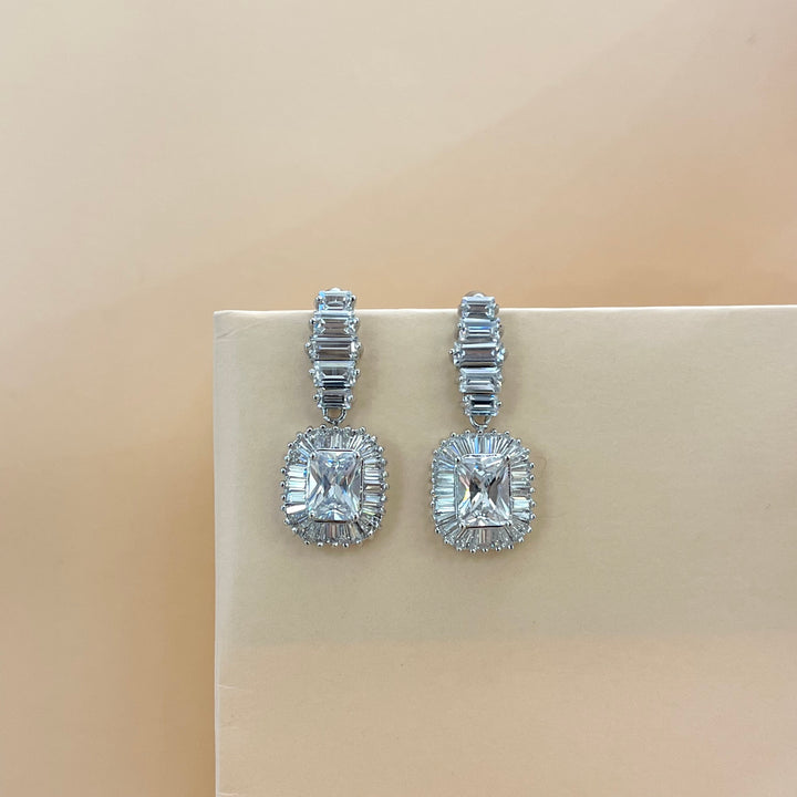 Silver zircone square earrings