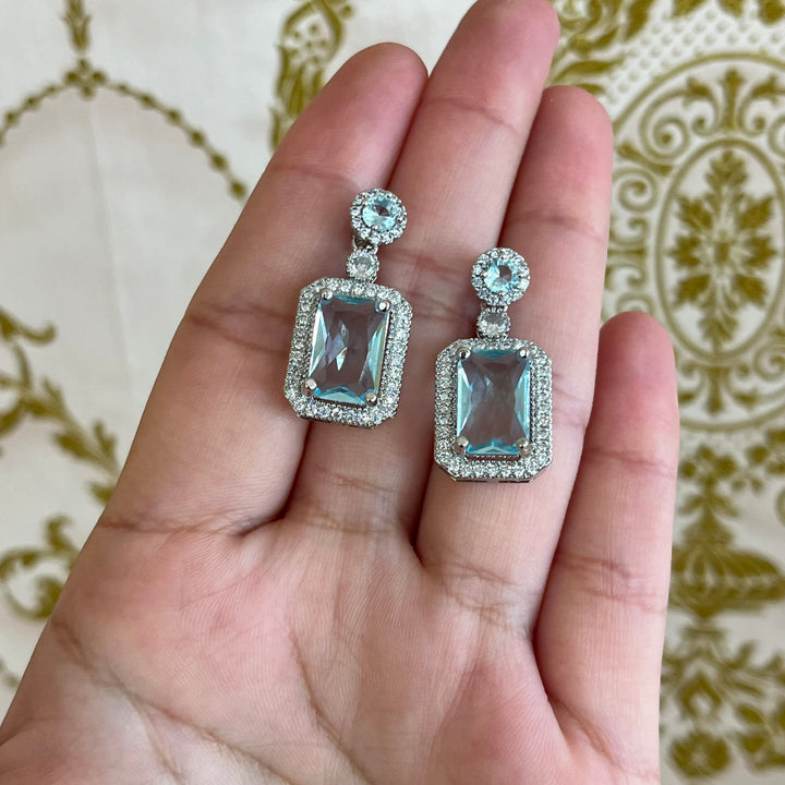 Elegant earrings