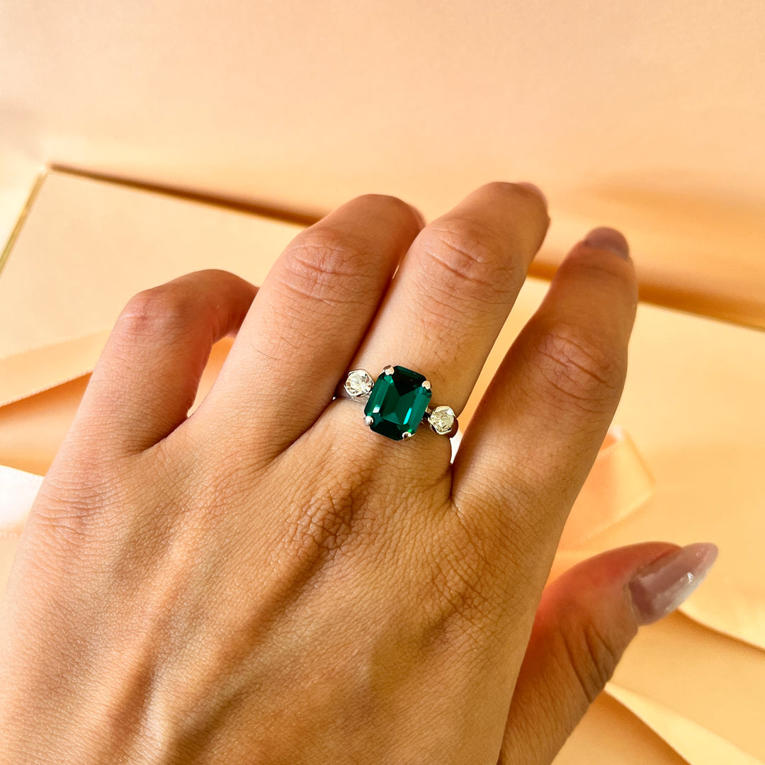 Dark green zircone Trilogy ring