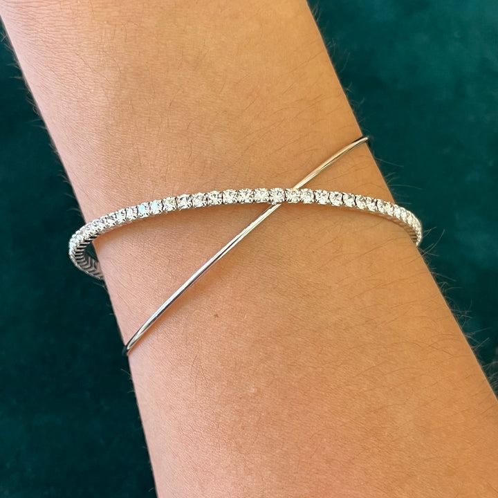 Dainty silver bangle