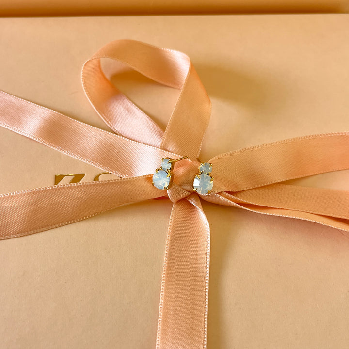 White preciosa crystals studs