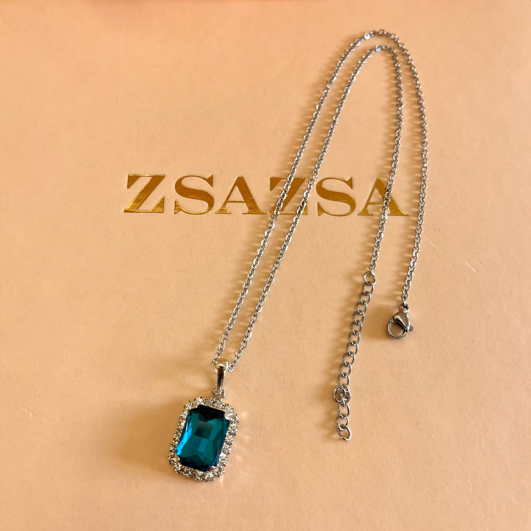 Verdemar rectangular Preciosa crystals set