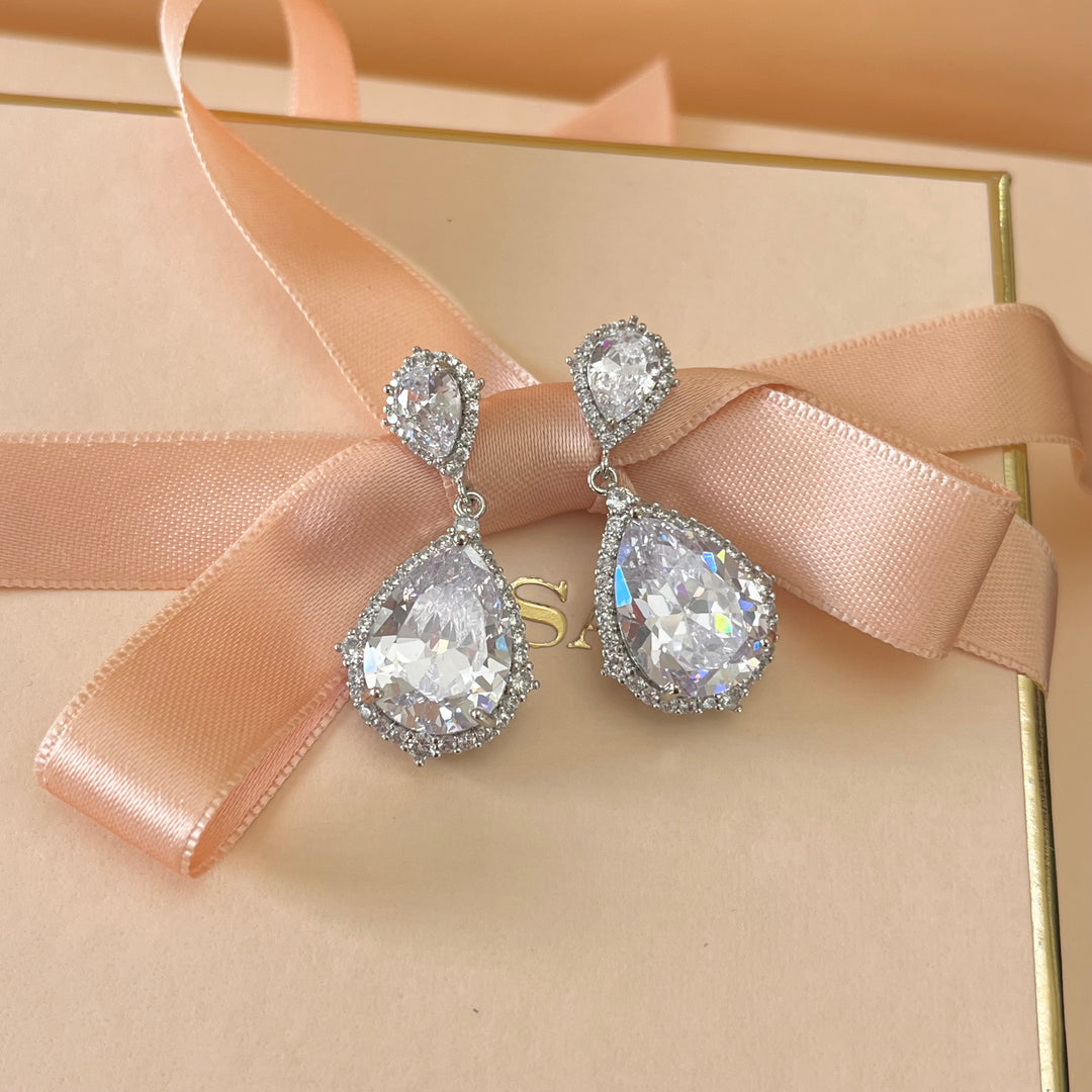 Silver zircone teardrop earrings