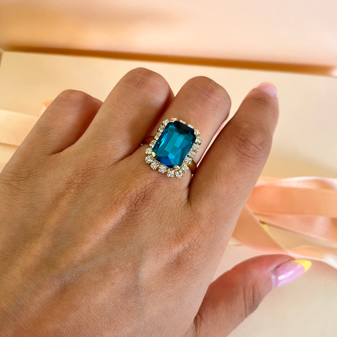 Verdemar rectangular Preciosa crystals studs and ring